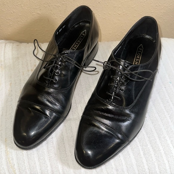 Florsheim Men’s Dress size 8 - Picture 1 of 9